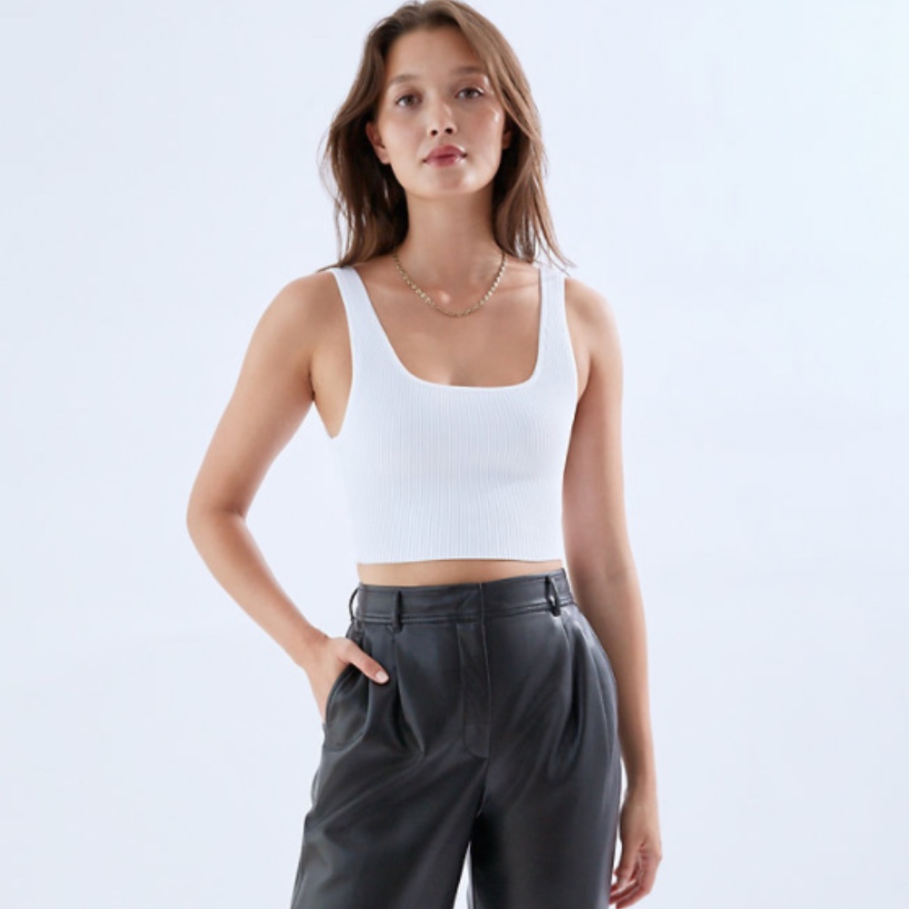 Aritzia Babaton Sculpt Cropped Knit Tank - Size M